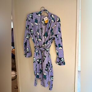 New with tags snoopy robe